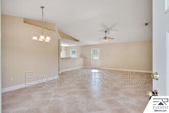 66 Rockefeller Dr in Palm Coast, FL - Building Photo - Building Photo