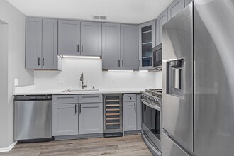 730 Hamilton Ct in Schaumburg, IL - Building Photo - Building Photo