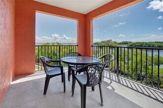 2731 Via Capri in Clearwater, FL - Building Photo - Building Photo