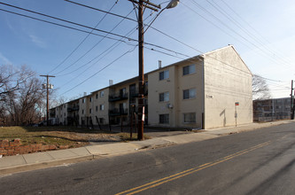 Ainger Place Apartment Homes in Washington, DC - Building Photo - Building Photo