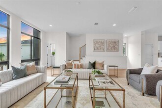 3002 W Platt St in Tampa, FL - Building Photo - Building Photo