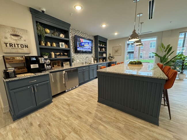 Triton Glen - Innsbrook in Glen Allen, VA - Foto de edificio - Building Photo