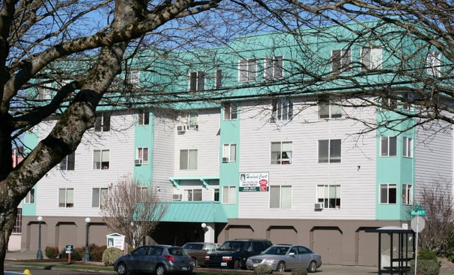 Hemlock Senior Apartments