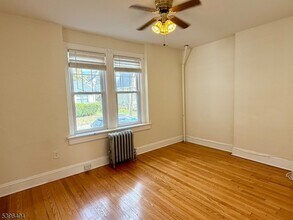 8 William St in Summit, NJ - Building Photo - Building Photo