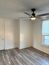 151 Wisconsin Ave, Unit 3 in East Dubuque, IL - Building Photo - Building Photo