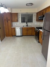 1526 N River West Ct, Unit 2A in Mount Prospect, IL - Foto de edificio - Building Photo