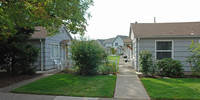 Highland Cottages in Salem, OR - Building Photo - Building Photo