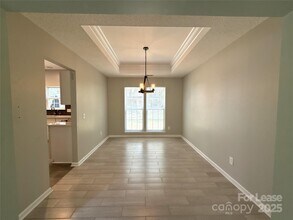 6518 Harburn Forest Dr in Charlotte, NC - Foto de edificio - Building Photo