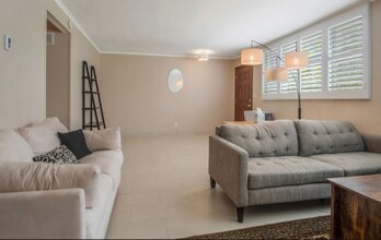 3121 Colorado Ave in Santa Monica, CA - Building Photo - Building Photo