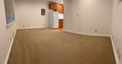 3513 NE 95th St, Unit 2 in Seattle, WA - Building Photo - Building Photo