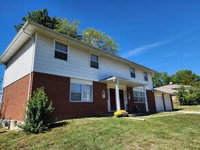 405 Brewer Dr in Columbia, MO - Building Photo - Building Photo