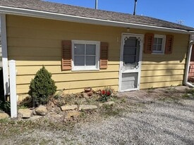 308 Chestnut St in Silver Lake, KS - Building Photo