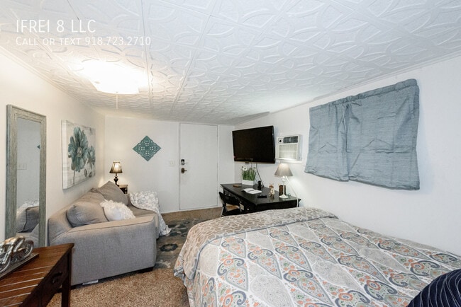 1227 1/2 S Gary Ave in Tulsa, OK - Foto de edificio - Building Photo