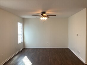 109 Sandburg Dr in Lithopolis, OH - Building Photo - Building Photo