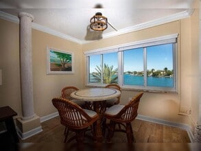 10265 Gulf Blvd in Treasure Island, FL - Building Photo - Building Photo