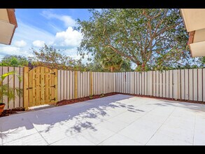 2734 27th Ct in Jupiter, FL - Building Photo - Building Photo