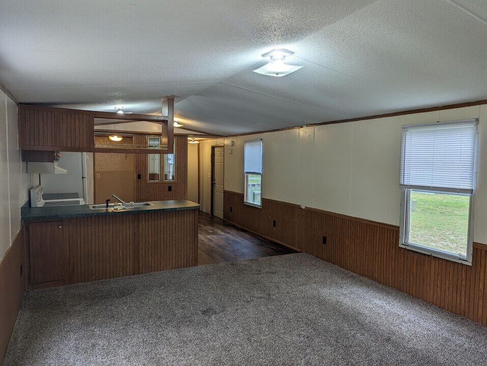 19 Ransdell Ln in Louisburg, NC - Building Photo