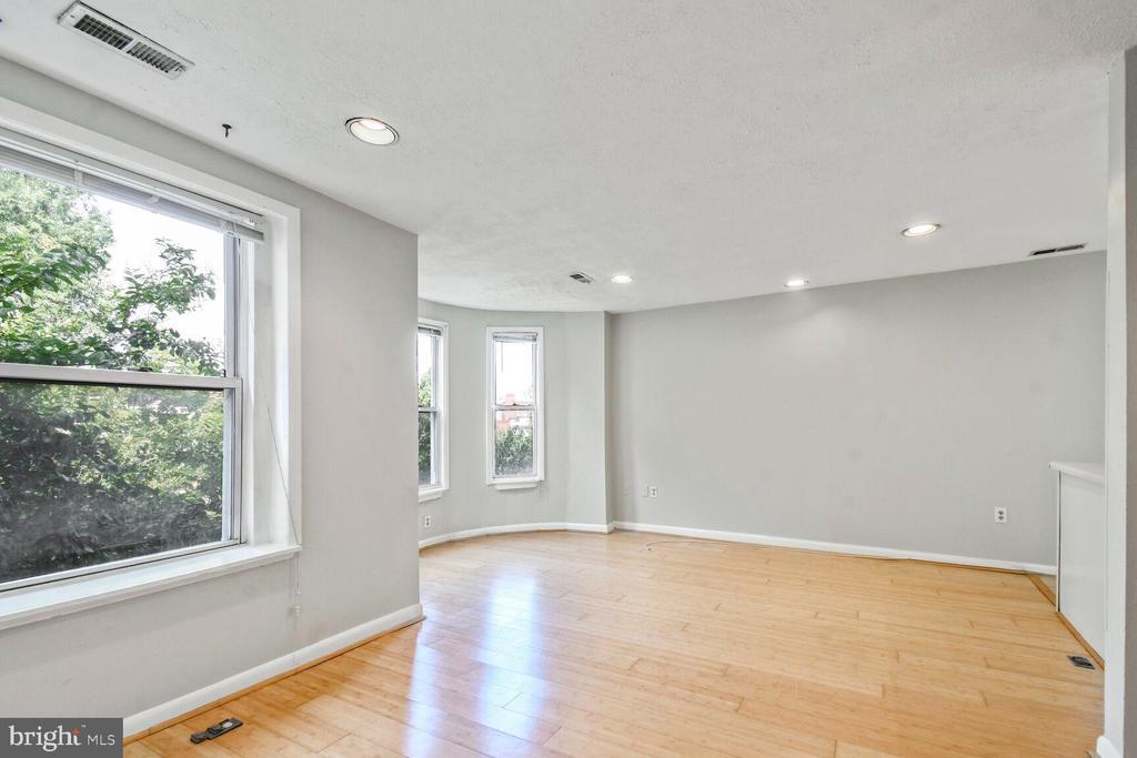 1403 12th St NW in Washington, DC - Building Photo