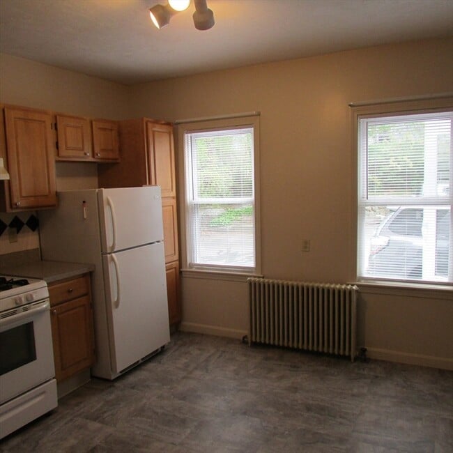25 Greystone St in Quincy, MA - Building Photo - Building Photo