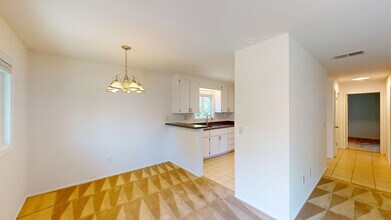 348 Robinson St in Sonoma, CA - Building Photo - Building Photo