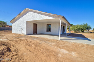 3355 W Tollan Dr in Eloy, AZ - Building Photo - Building Photo