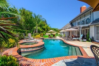 29360 Castlehill Dr in Agoura Hills, CA - Building Photo - Building Photo
