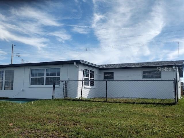 12633 2nd Isle in Hudson, FL - Foto de edificio - Building Photo