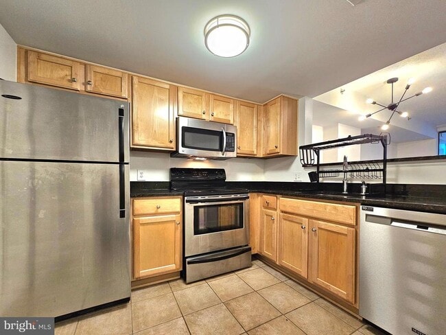property at 1001 N Vermont St