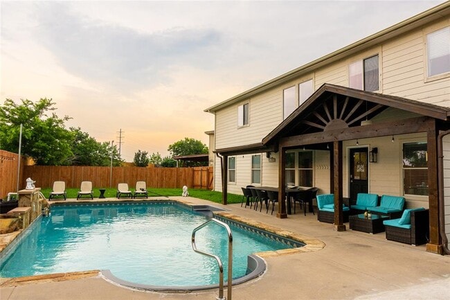 property at 19020 Alnwick Castle Dr