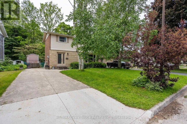 206 6th Ave E in Owen Sound, ON - Building Photo - Building Photo