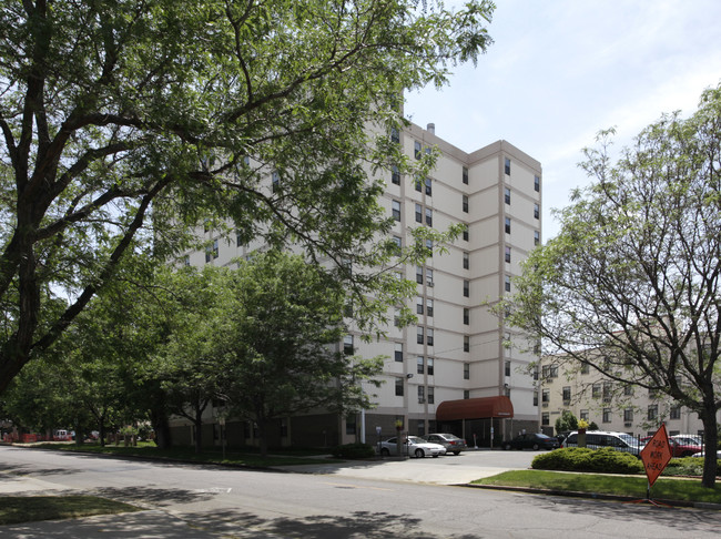 The Residences at Franklin Park in Denver, CO - Foto de edificio - Building Photo