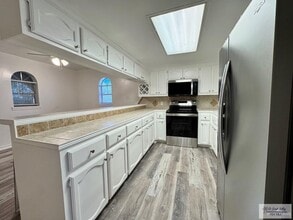 15 Highland Park Ave in Mission, TX - Building Photo - Building Photo