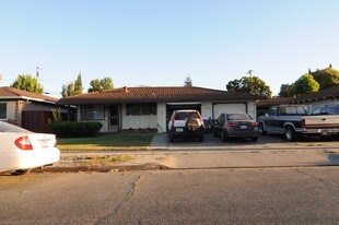 4140 Manzanita Dr in San Jose, CA - Building Photo