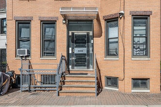 99 Macdougal St in Brooklyn, NY - Building Photo - Building Photo