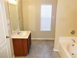 4020 Hanna Rose Ln in Fort Worth, TX - Building Photo - Building Photo