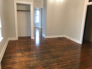 25 S Locust St, Unit 2 in Hagerstown, MD - Building Photo - Building Photo