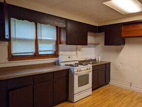 10655 S Hoxie Ave in Chicago, IL - Building Photo - Building Photo