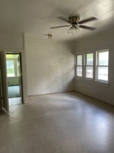 1129 Euclid St in Beaumont, TX - Building Photo - Building Photo