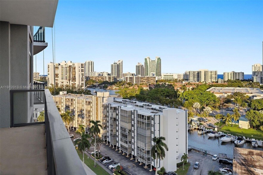 101 Diplomat Pkwy, Unit 1204 in Hallandale Beach, FL - Building Photo