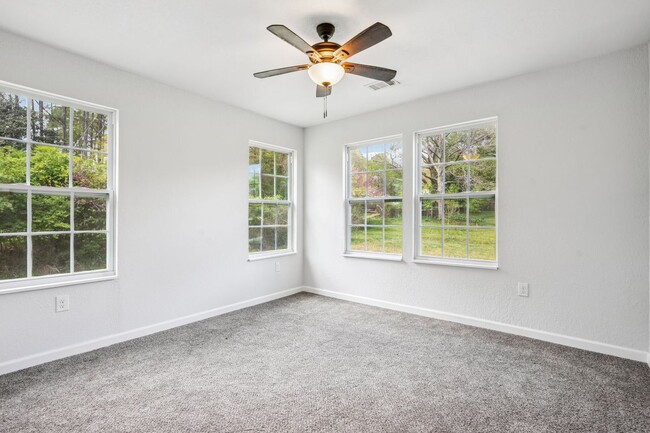 961 Old Conyers Rd in Stockbridge, GA - Building Photo - Building Photo