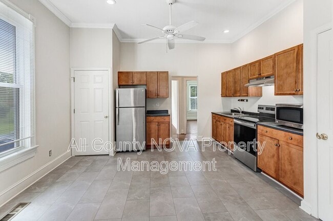 8753 Signal Hill Rd