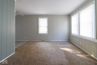 5866 Shimer Ave in Indianapolis, IN - Building Photo - Building Photo