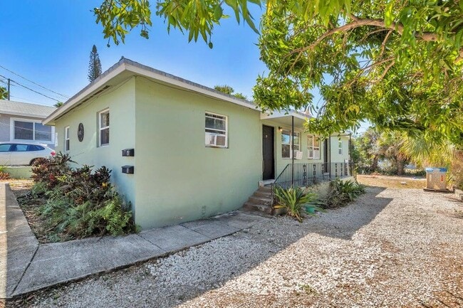 property at 812 10th St