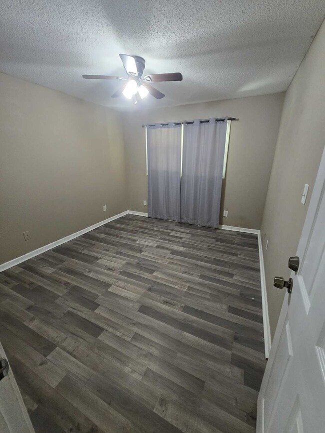 107 S Montrose St in Fort Valley, GA - Building Photo - Building Photo