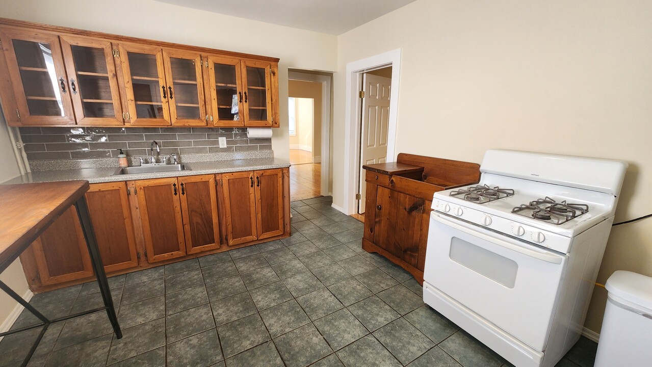 31 Rawson St, Unit 2 in Boston, MA - Building Photo