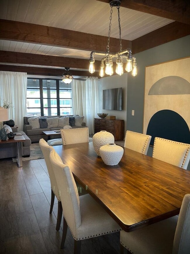 605 Kensington Pl in Wilton Manors, FL - Building Photo - Building Photo