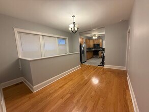 7924 S Marshfield Ave in Chicago, IL - Building Photo - Building Photo