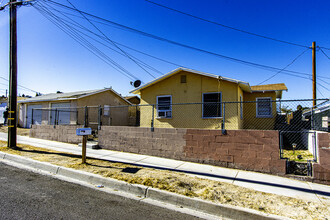 309-311 Wilshire Pl in Barstow, CA - Building Photo - Building Photo