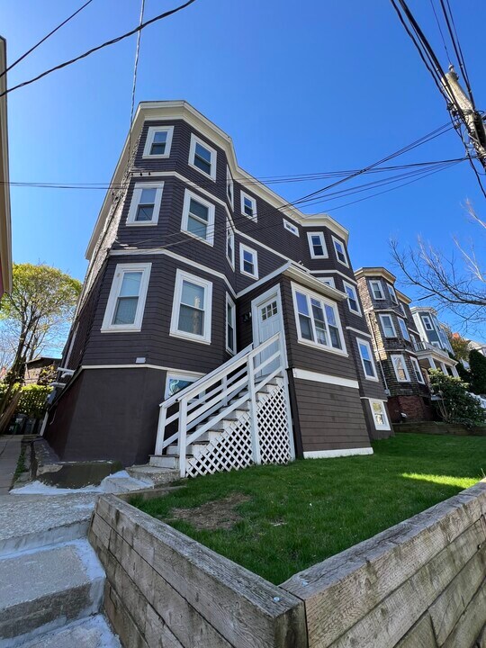 30 Cambridge Ter, Unit 2 in Cambridge, MA - Foto de edificio