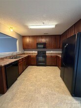 110 Steam Engine Dr in Mooresville, NC - Building Photo - Building Photo